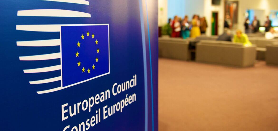 Competitività Ue, la sterzata del Consiglio: “Semplificare le norme e accelerare sugli investimenti”