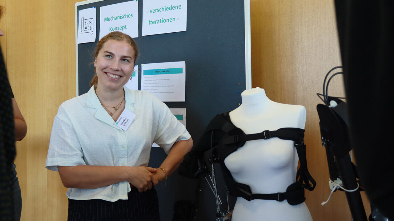 Exoskelett soll künftig Menschen mit Plexuslähmung den Alltag